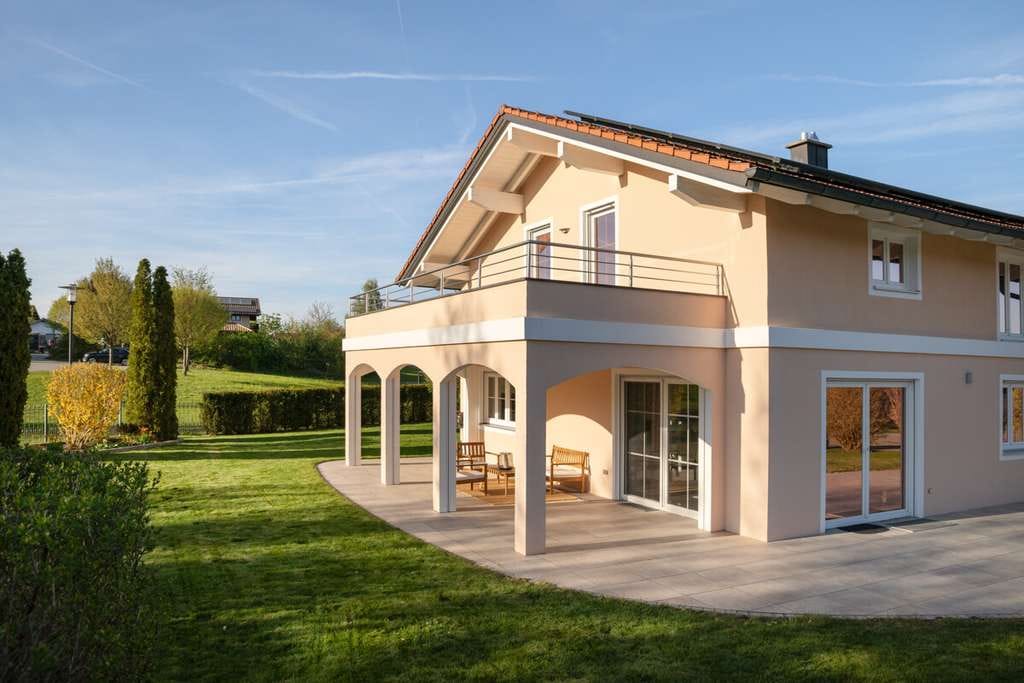 Immobilie in Babensham - Leben zwischen See und Altstadt – Landhausvilla nahe Wasserburg - Bild 1