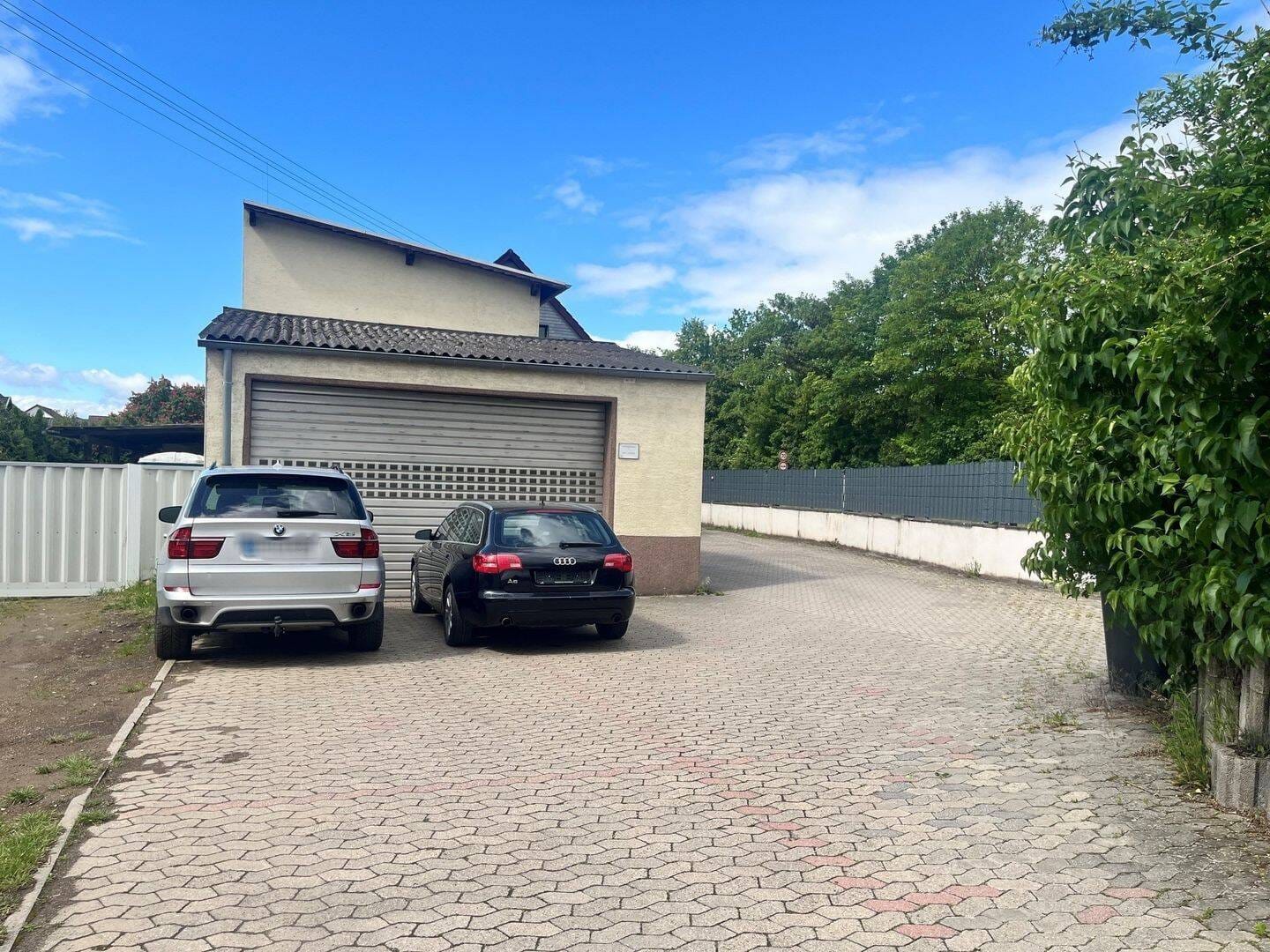 Immobilie in Kretz - Vermietetes Zweifamilienhaus mit Halle und Nebenräumen in Kretz! - Bild 1