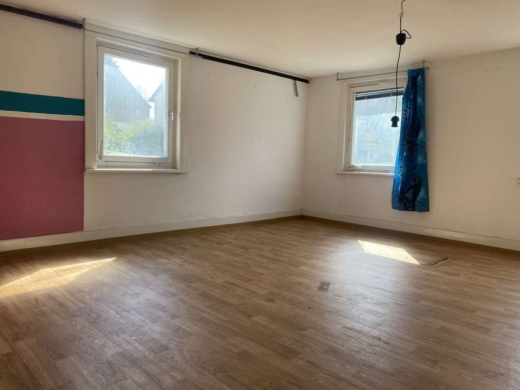 Immobilie in Aldingen - Wohnhaus mit großem Grundstück zur weiteren Entwicklung - Bild 4