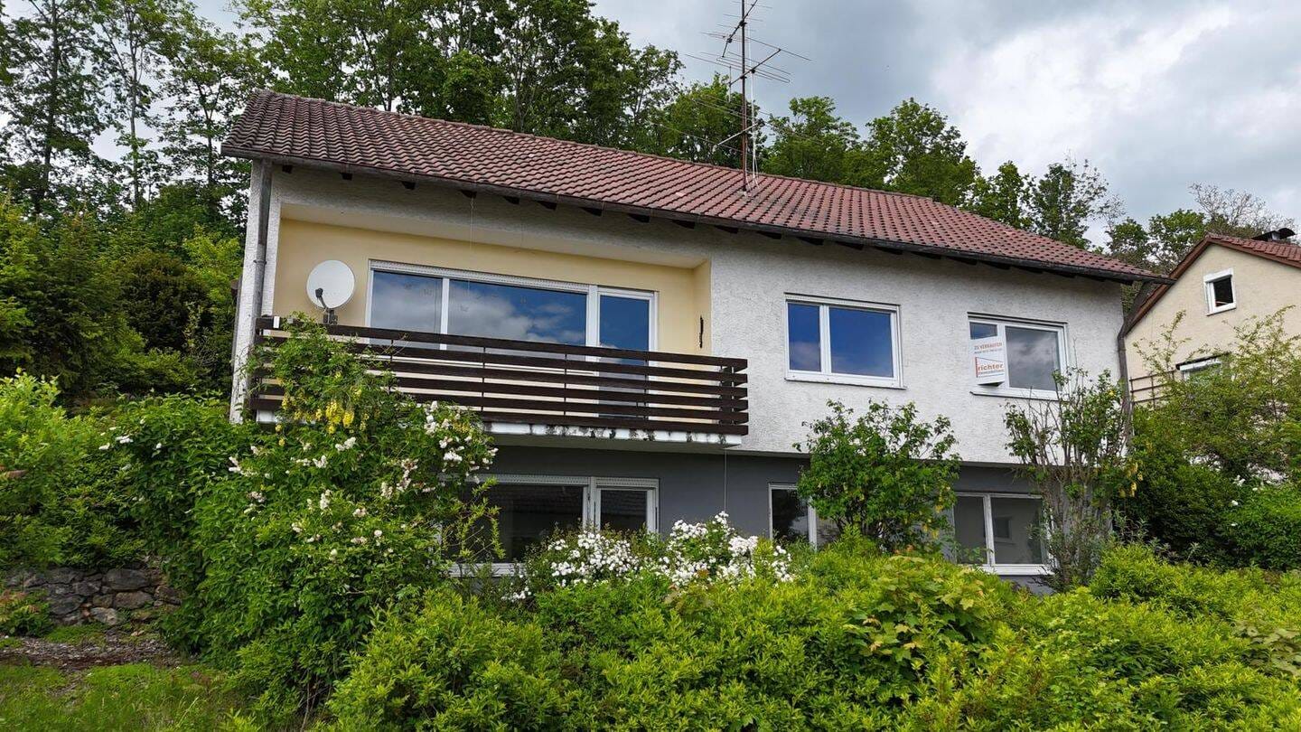 Immobilie in Sigmaringen - Einfamilienhaus mit Einliegerwohnung in bevorzugter Lage von Sigmaringen - Bild 0