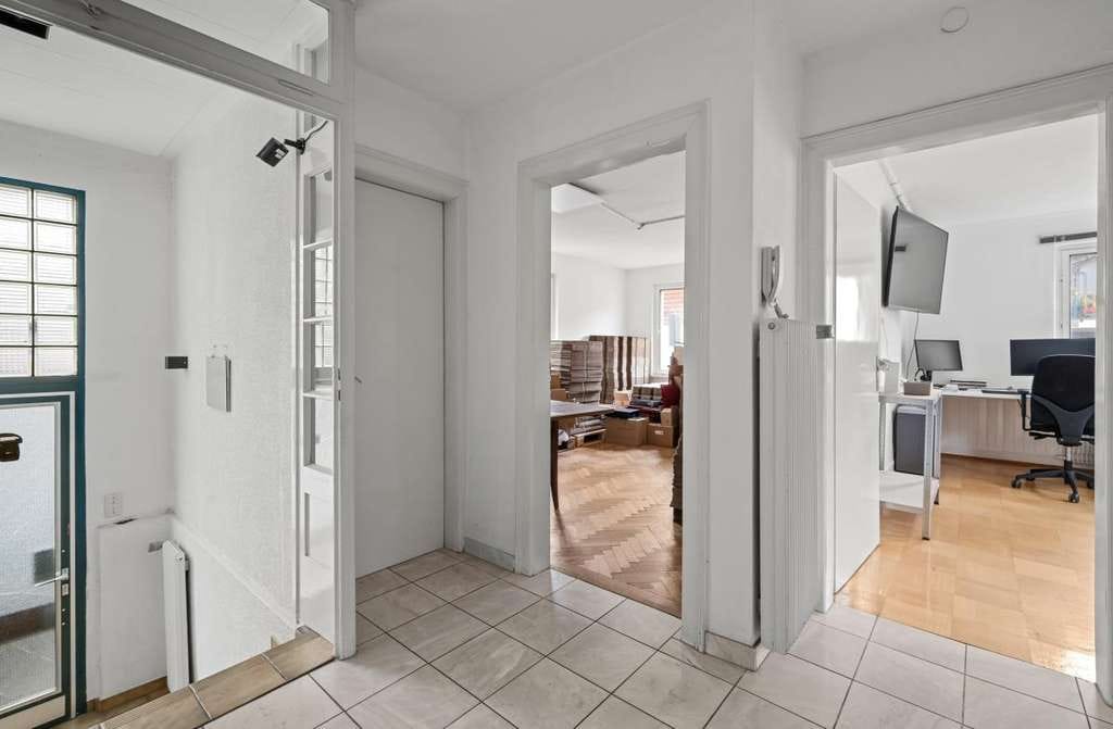 Immobilie in Albstadt - Großzügiges Wohnhaus mit integriertem Lager-/Gewerbebereich in Albstadt-Margrethausen! - Bild 4