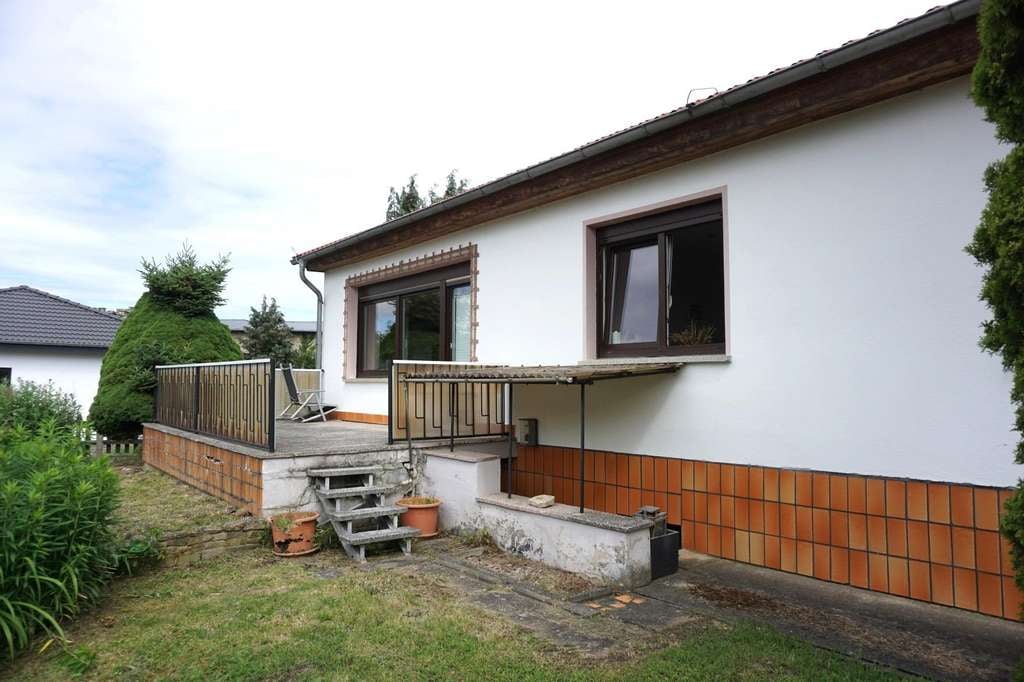 Immobilie in Osterwieck - Schon das Grundstück ist ein kleines Paradies - Bild 1