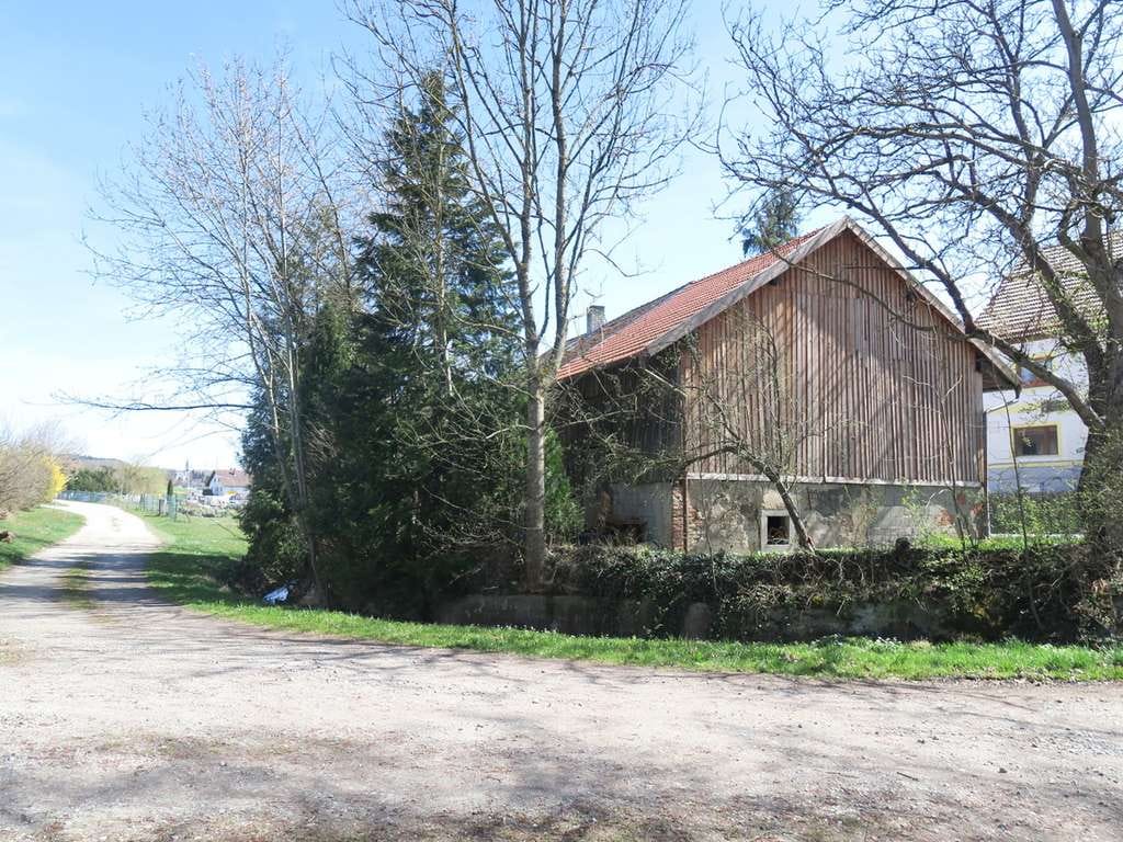Immobilie in Tiefenbach - "Bauernhaus" m. Scheune u. Bachlauf - nur ca. 2 km z. Autobahn A3/Ausfahrt Passau-Nord - Bild 4