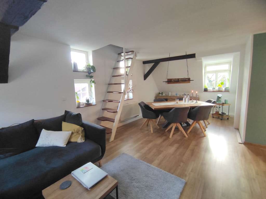 Immobilie in Remshalden - 4,5-Zi. DG Wohnung im modernen Fachwerk-Stil in begehrter Lage von Grunbach - Bild 1