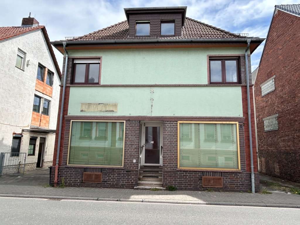 Immobilie in Obertshausen - Spannendes Umbau-Projekt: Mehrfamilienhaus mit 3 Wohnungen, hochwertigen & großzügigen Grundrissen - Bild 0