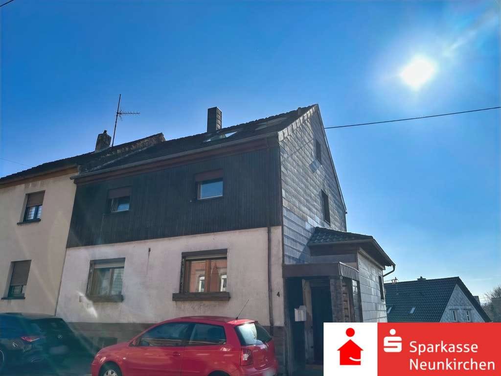 Immobilie in Merchweiler - Großzügiges Einfamilienhaus mit Potenzial - Bild 0