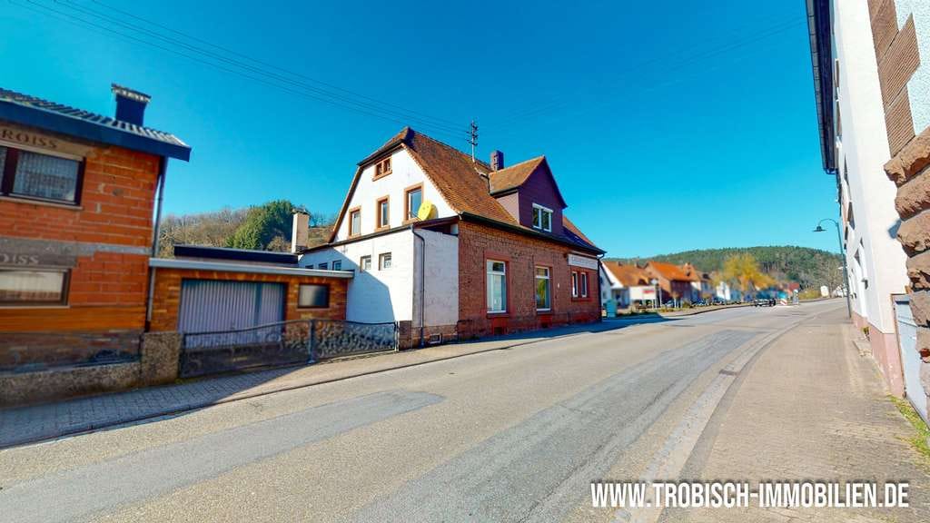 Immobilie in Bruchweiler-Bärenbach - Großes Mehrfamilienhaus mit 2 Wohnungen, 2 Gewerbeeinheiten und Entwicklungspotenzial - Bild 4