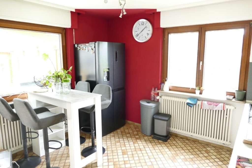 Immobilie in Elchesheim-Illingen - 1-2-Fam.-Haus in idyllischer Ortsrandlage - Bild 1