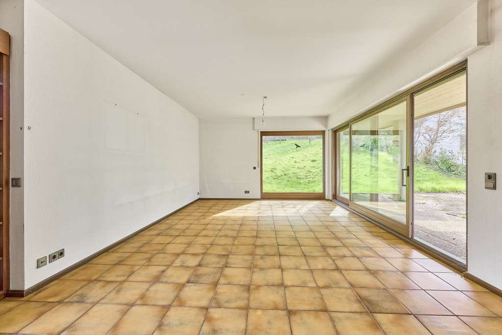 Immobilie in Neckargemünd - Geräumiges Einfamilienhaus mit Einliegerwohnung in Neckargemünd - Bild 2