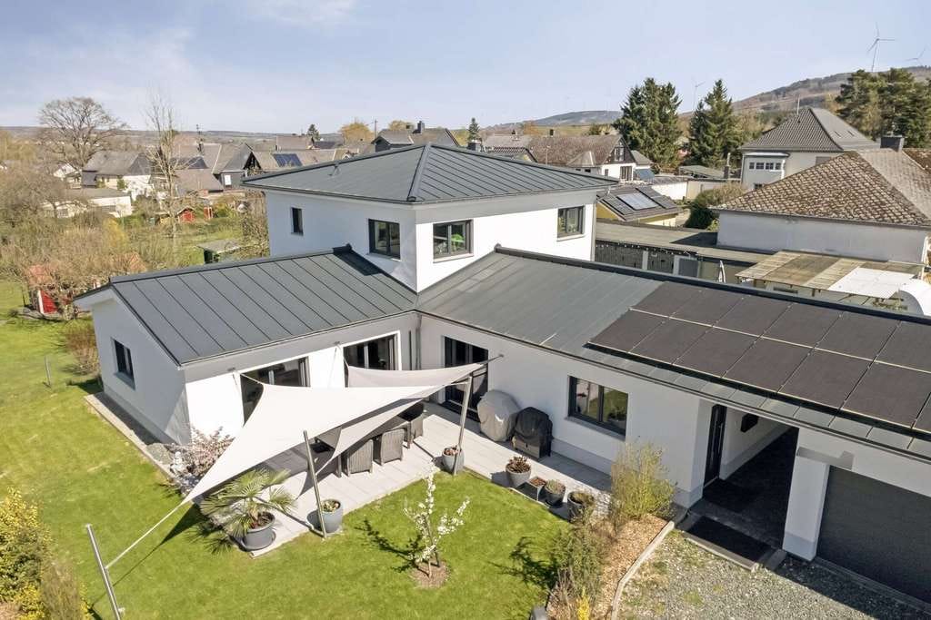 Immobilie in Ellern (Hunsrück) - Stilvolles Wohnen im Grünen – Hochwertiges, energieeffizientes Einfamilienhaus am Soonwald - Bild 3