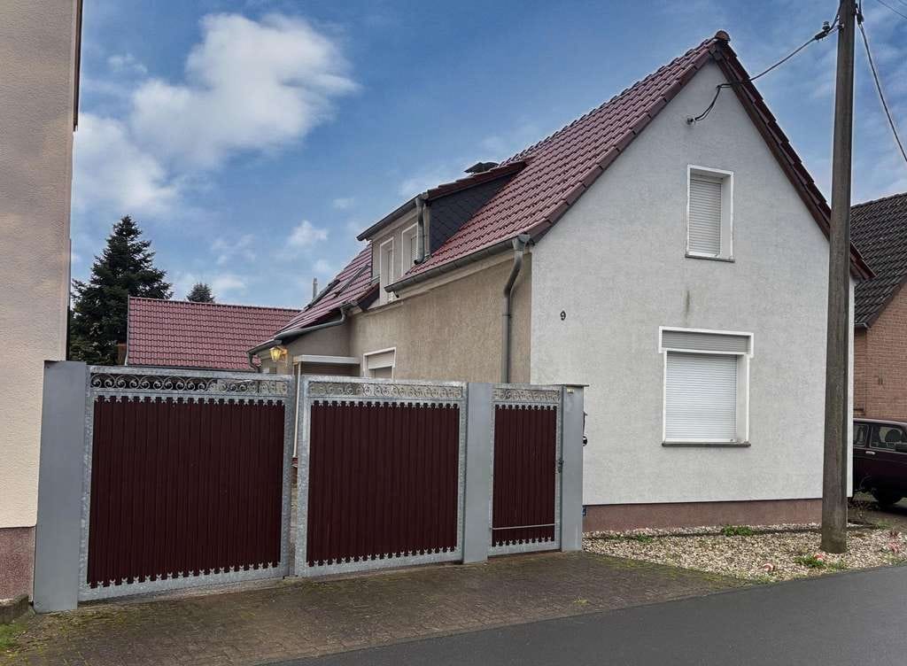 Immobilie in Muldestausee - Landidylle pur: Selbstversorgerhof mit vielseitig nutzbarer Scheune, großem Naturgarten und Lehmhaus - Bild 1