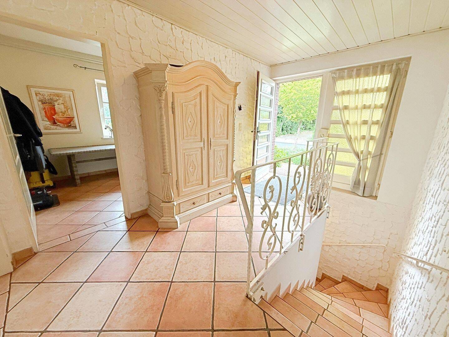 Immobilie in Borstel-Hohenraden - Großer Winkelbungalow mit Vollkeller - Bild 3