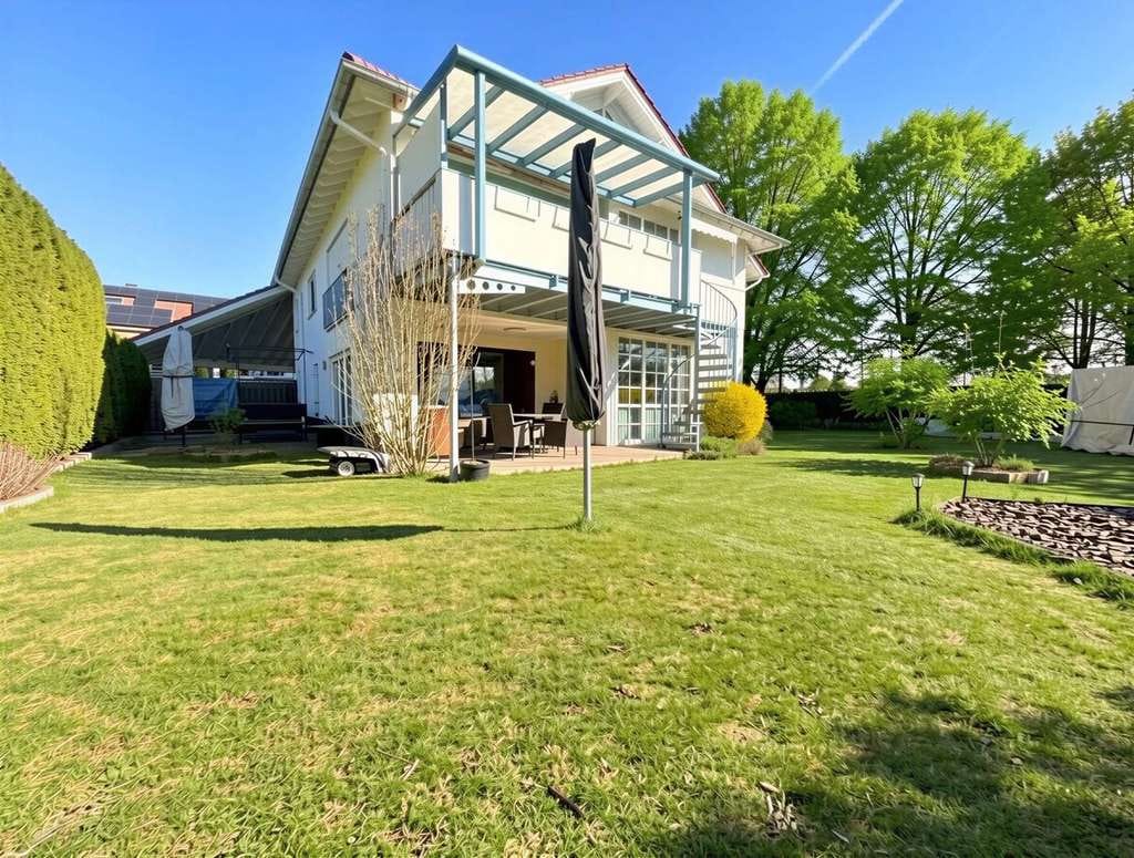 Immobilie in Erbes-Büdesheim - Ein Zuhause – viele Möglichkeiten: Modernes Zweifamilienhaus für Familie, Generationen & Homeoffice - Bild 2