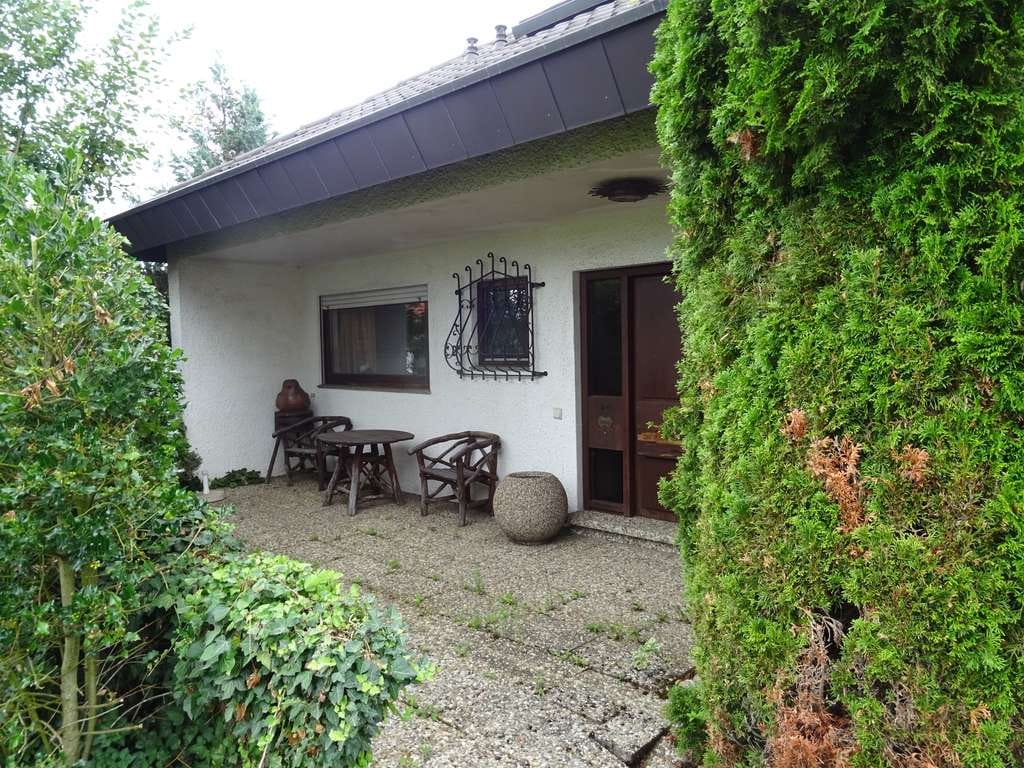 Immobilie in Erdmannhausen - Geräumiges Einfamilienhaus in Erdmannhausen in Top Lage - PROVISIONSFREI  - Bild 1