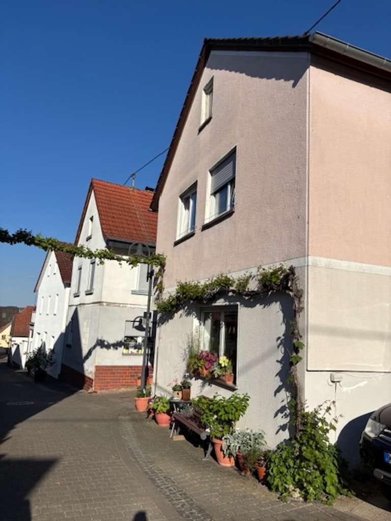 Immobilie in Langenlonsheim - Zwei auf einen Streich! Vermietetes Zweifamilienhaus plus Abrisshaus - Bild 2