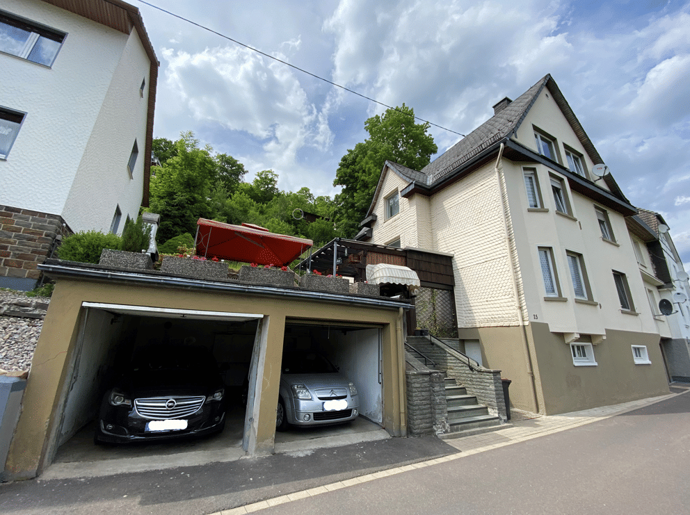 Immobilie in Lennestadt - 3-FH mit 3 Garagen in Altenhundem! - Bild 1