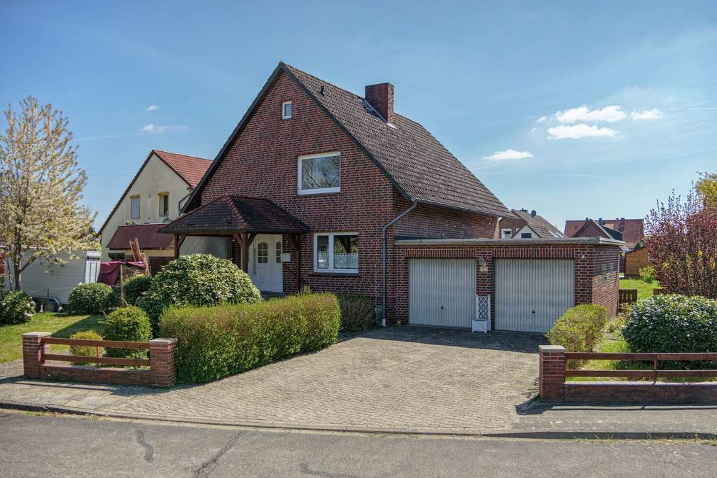 Immobilie in Wietzendorf - EFH mit Kamin, Balkon, Terrasse & Doppelgarage in Sackgassenlage** - Bild 0