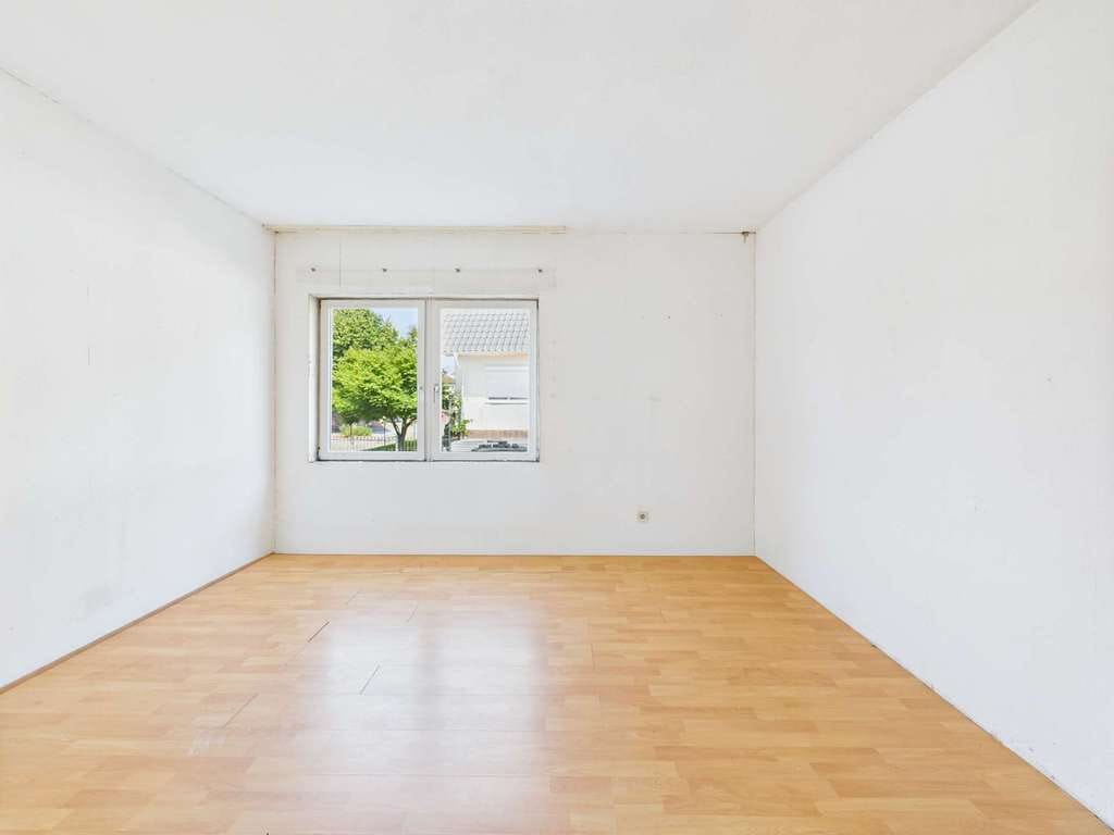 Immobilie in Hohberg - Ideal für Eigennutzer oder Kapitalanleger: 4 Zimmer Wohnung mit flexibler Raumgestaltung in Hohberg! - Bild 3
