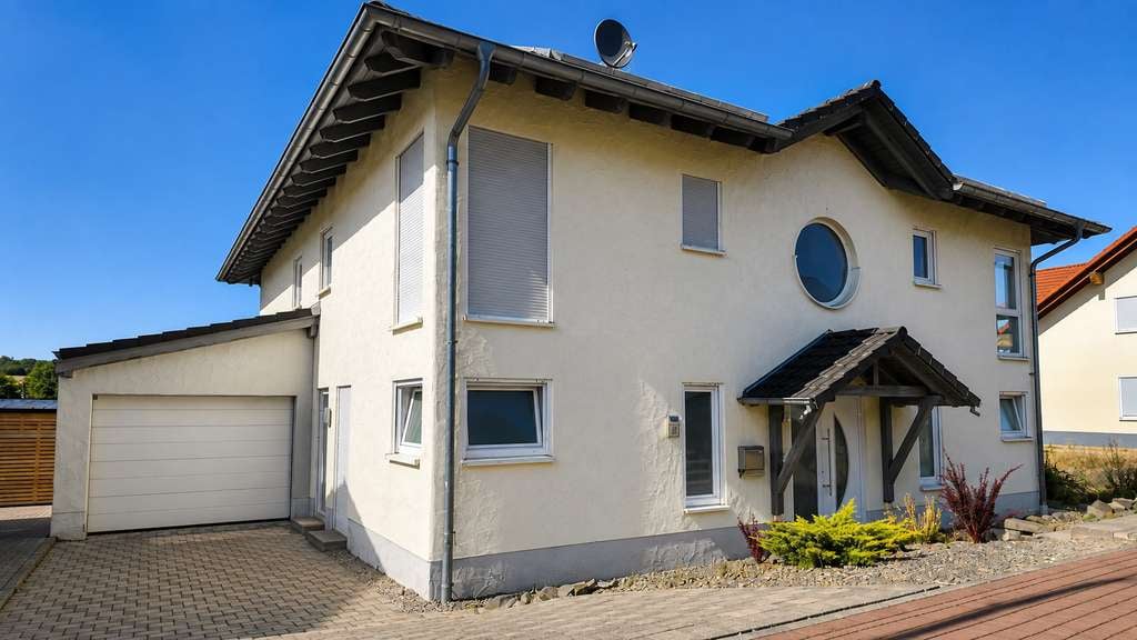 Immobilie in Steinbach am Glan - Modernes Wohnen in guter Lage mit traumhafter Aussicht! - Bild 1