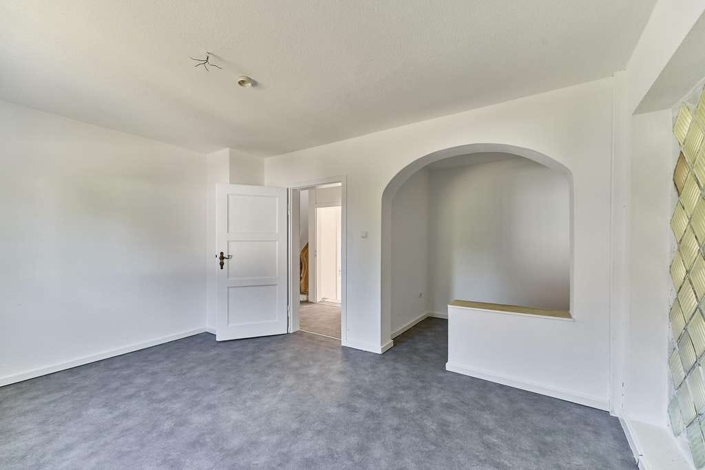 Immobilie in Maxdorf - Charmantes Einfamilienhaus mit Einliegerwohnung und großem Grundstück in Maxdorf! - Bild 2