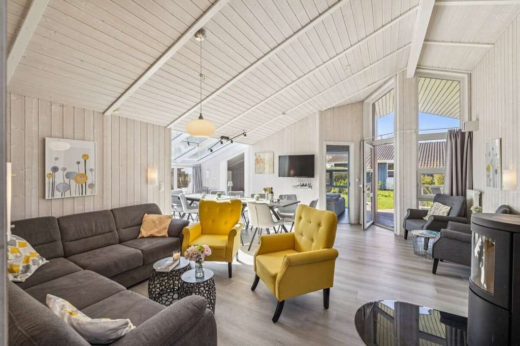 Immobilie in Brodersby - Provisionsfrei – Hochwertiges Ferienhaus mit Sauna, Kamin und Top-Lage: nur 300 m zur Ostsee - Bild 4