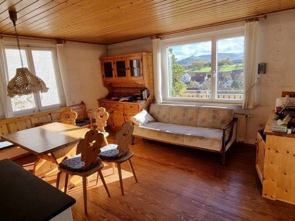 Immobilie in Holzmaden - Einfamilienhaus mit Weitblick - Bild 3