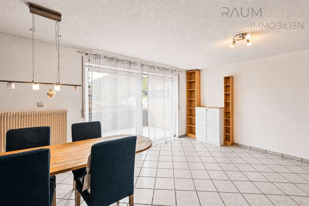 Immobilie in Steinen - Gut geschnittene 3-Zimmer-Wohnung mit Balkon und Stellplätzen in Steinen - Bild 1