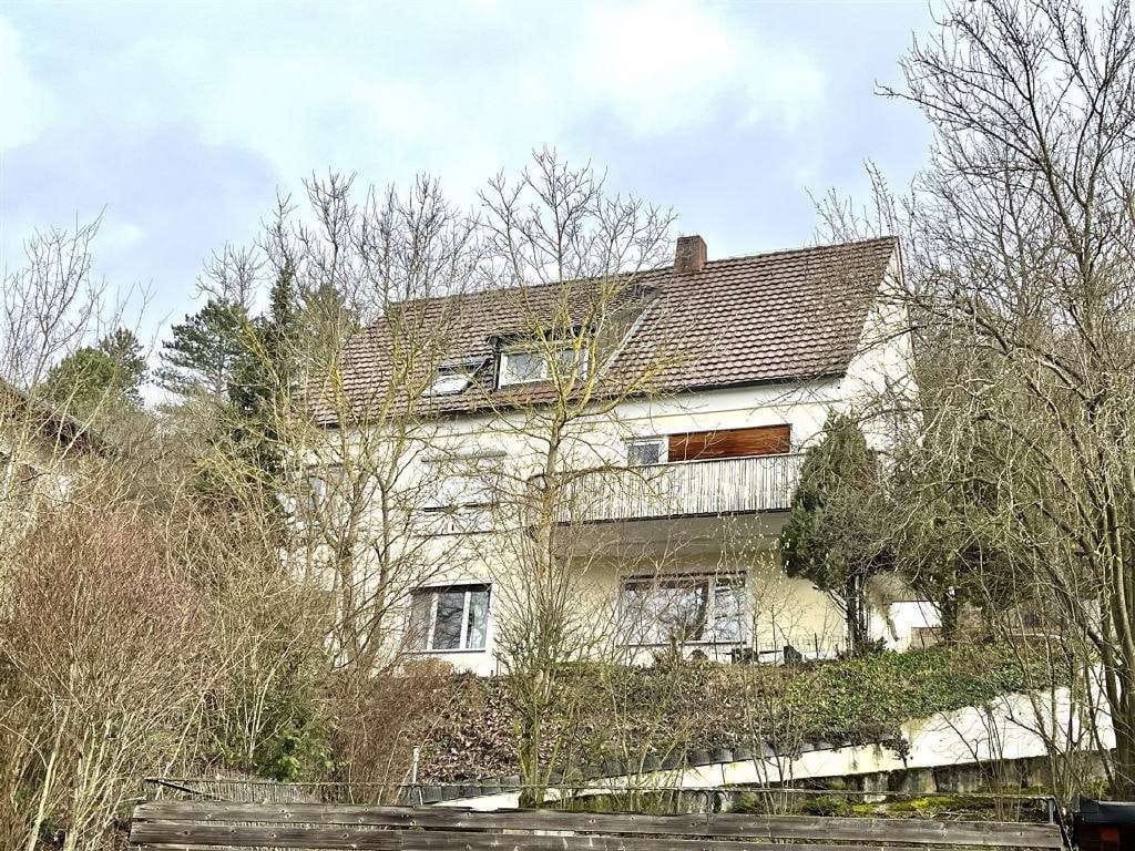 Immobilie in Igersheim - Sehr großzügiges Wohnhaus in ruhiger Lage mit viel Aussicht - Bild 0