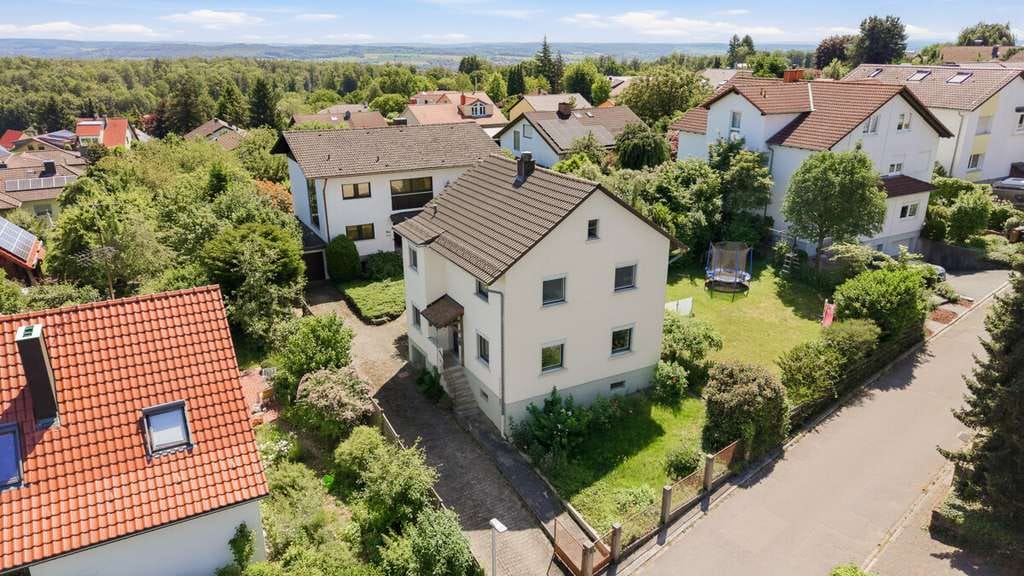 Immobilie in Gaiberg - Freistehendes Haus mit großem Garten und zwei Wohnebenen - Bild 0