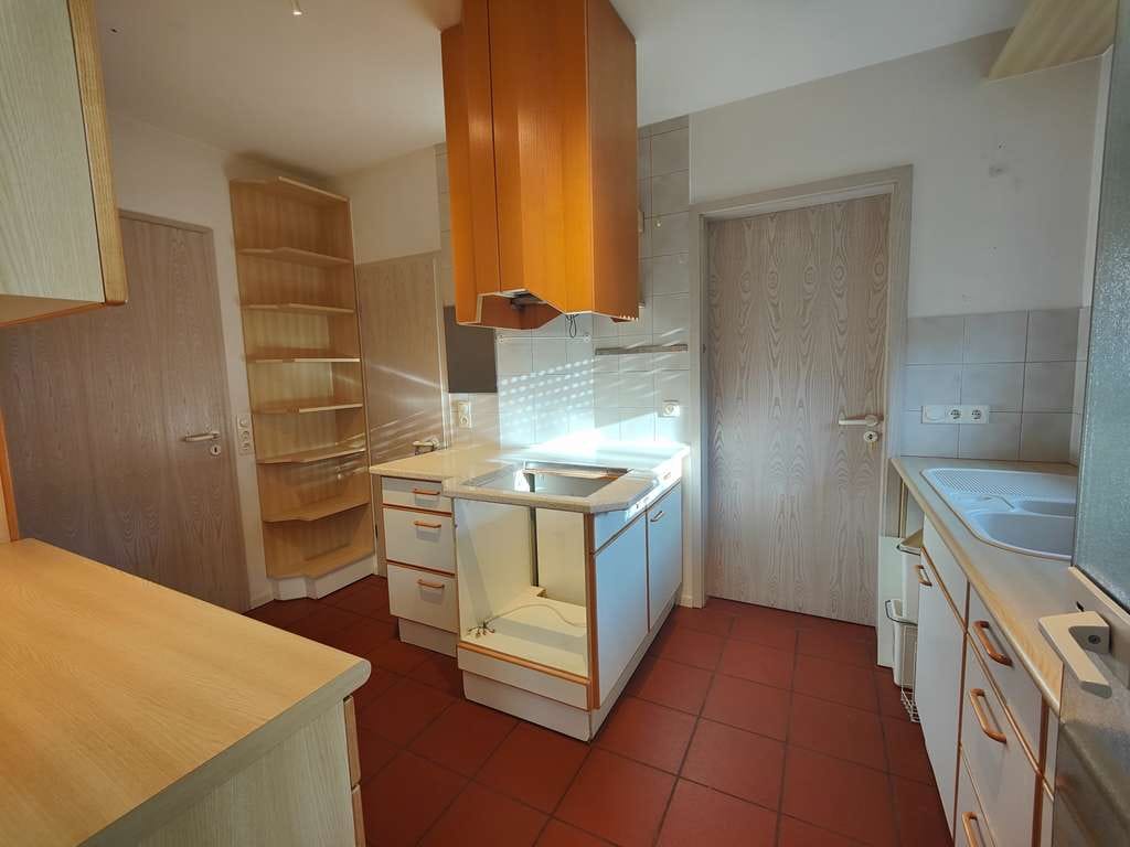 Immobilie in Ahorn - Wohnhaus für Ihre Familie mit separat zugänglichem Einliegerbereich - inkl. Doppelgarage - Bild 4