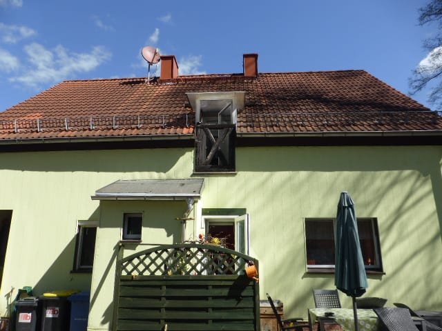 Immobilie in Brand-Erbisdorf - Brand-Erbisdorf: Einfamilienhaus mit 600m2 Garten als ANLAGEIMMOBILIE - Bild 2