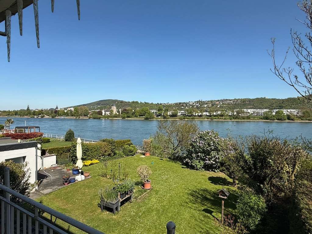Immobilie in Koblenz - Wohnen mit Rheinblick-Zweifamilienhaus in toller Lage - Bild 0