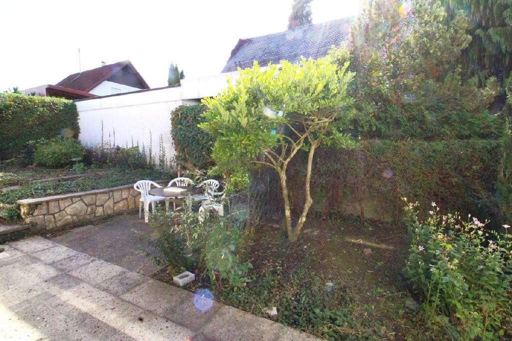 Immobilie in Fischach - Zweifamilienhaus mit viel Potential in begehrter Lage Fischachs - Bild 3