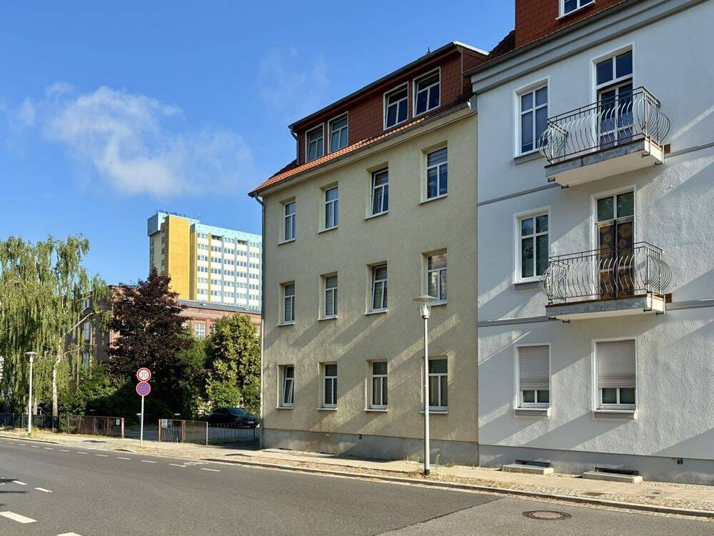 Immobilie in Neubrandenburg - Vermietetes Mehrfamilienhaus in Neubrandenburg - Bild 2