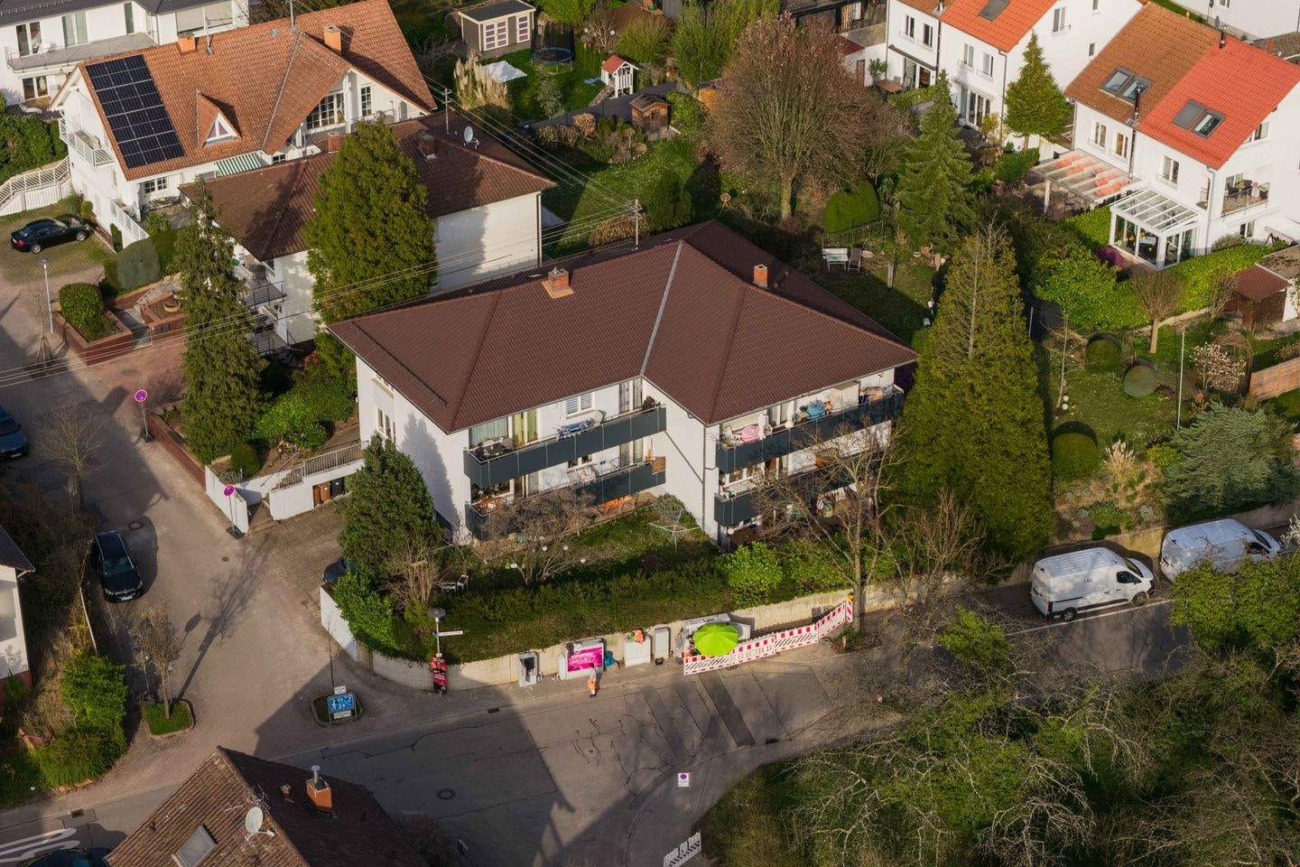 Immobilie in Hirschberg an der Bergstraße - Top gepflegtes Mehrfamilienhaus in Hirschberg-Großsachsen zu verkaufen - Bild 0