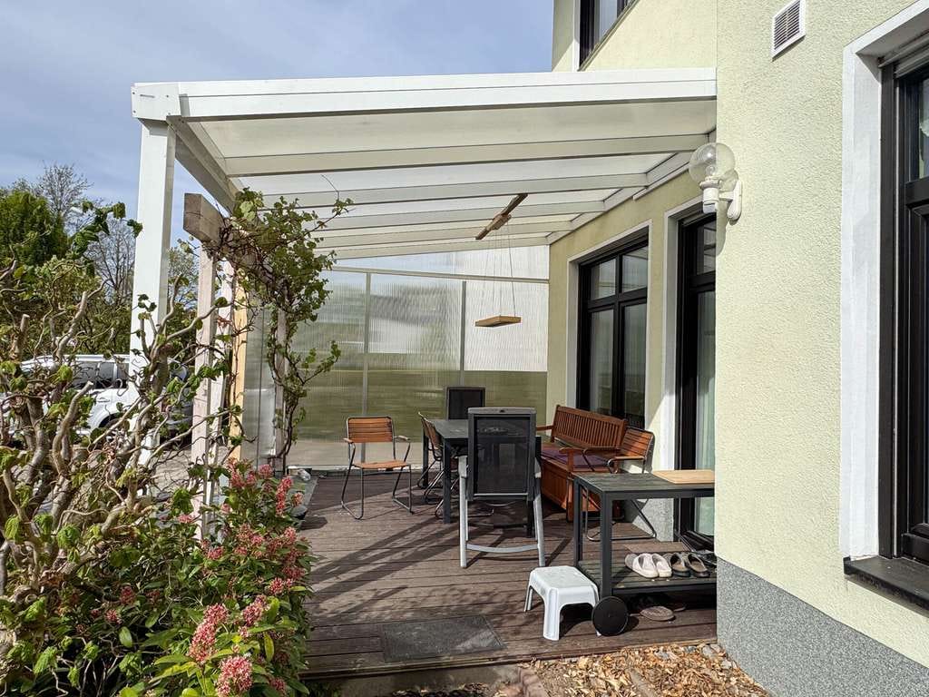 Immobilie in Blomberg - Flexibles 4-Familienhaus mit separaten Eingängen, Sauna, Garagen & attraktivem Mietpotenzial in Blom - Bild 2