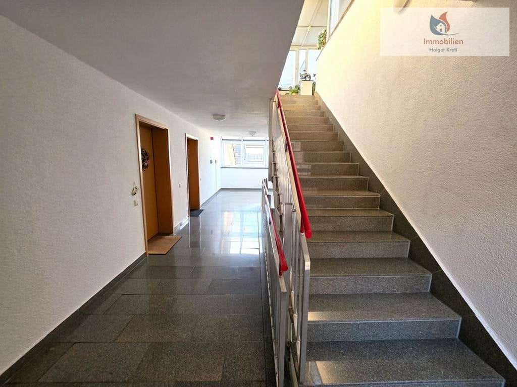 Immobilie in Seligenstadt - Vermietete 3 Zimmer Maisonette- Wohnung in Seligenstadt zu verkaufen - Bild 1