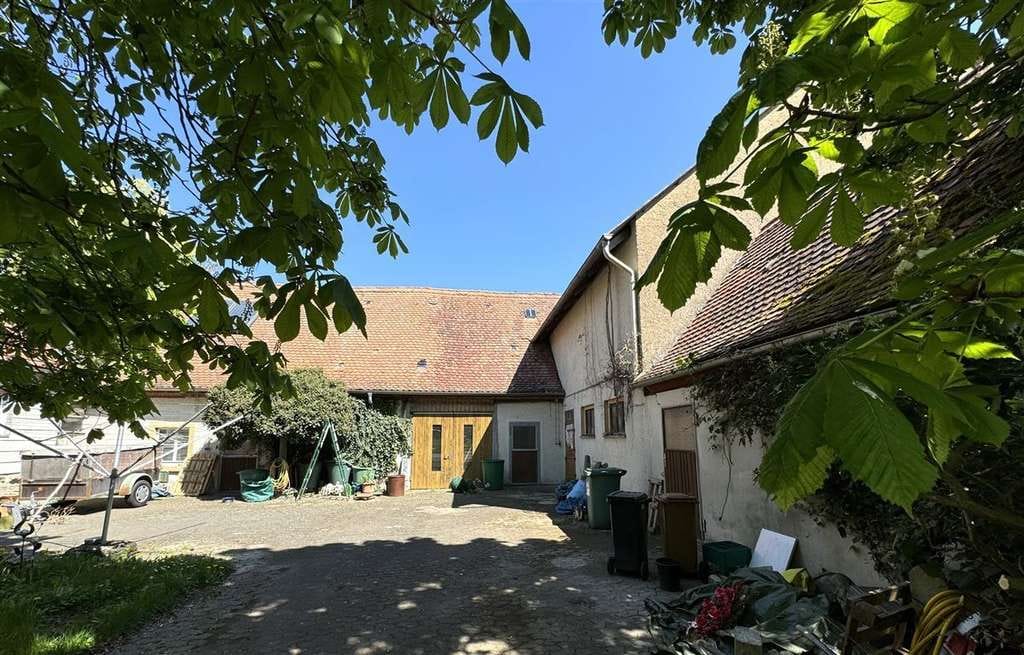 Immobilie in Steinsfeld - Landwirtschaftliche Hofstelle mit wunderschönem Grundstück - Bild 2