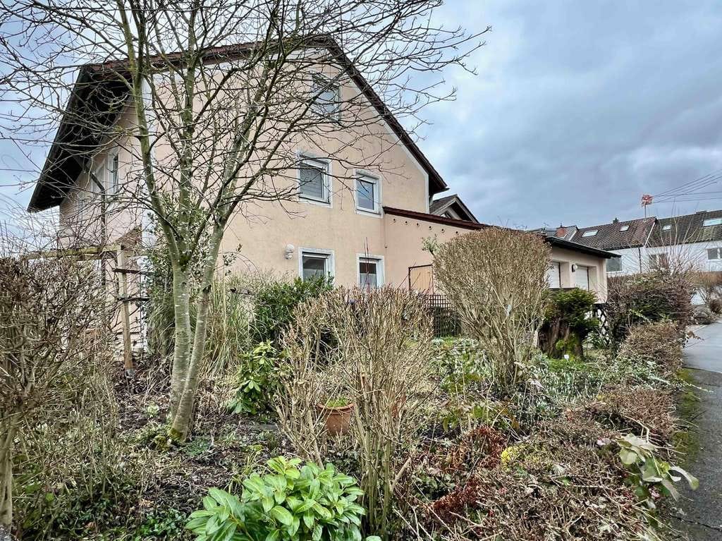Immobilie in Reichenbach an der Fils - Reichenbach/Fils: 2FH + ELW in herrlicher Aussichtslage. Siegenberg. Großes Grundstück. 2 Garagen. - Bild 2