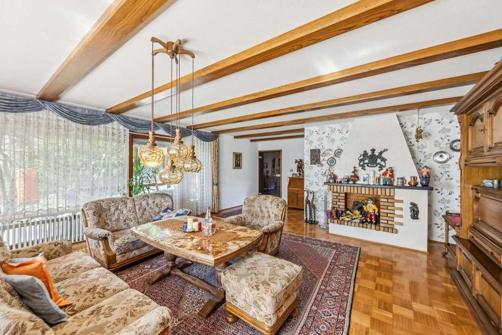 Immobilie in Rietheim-Weilheim - Familienhaus im Grünen – viel Platz, großes Grundstück und Ausbaupotenzial - Bild 4
