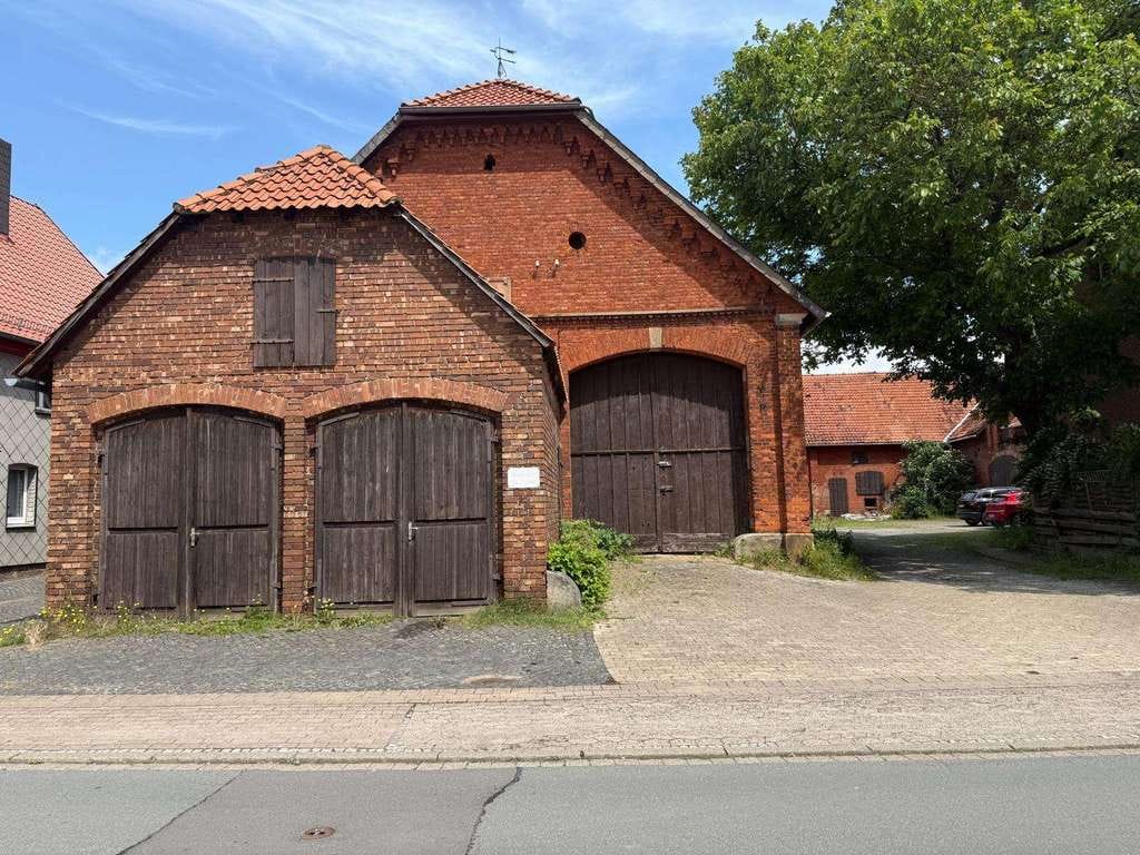 Immobilie in Salzhemmendorf - Ländlicher Dreiseitenhof mit großem Potenzial – Resthof in Oldendorf - Bild 4