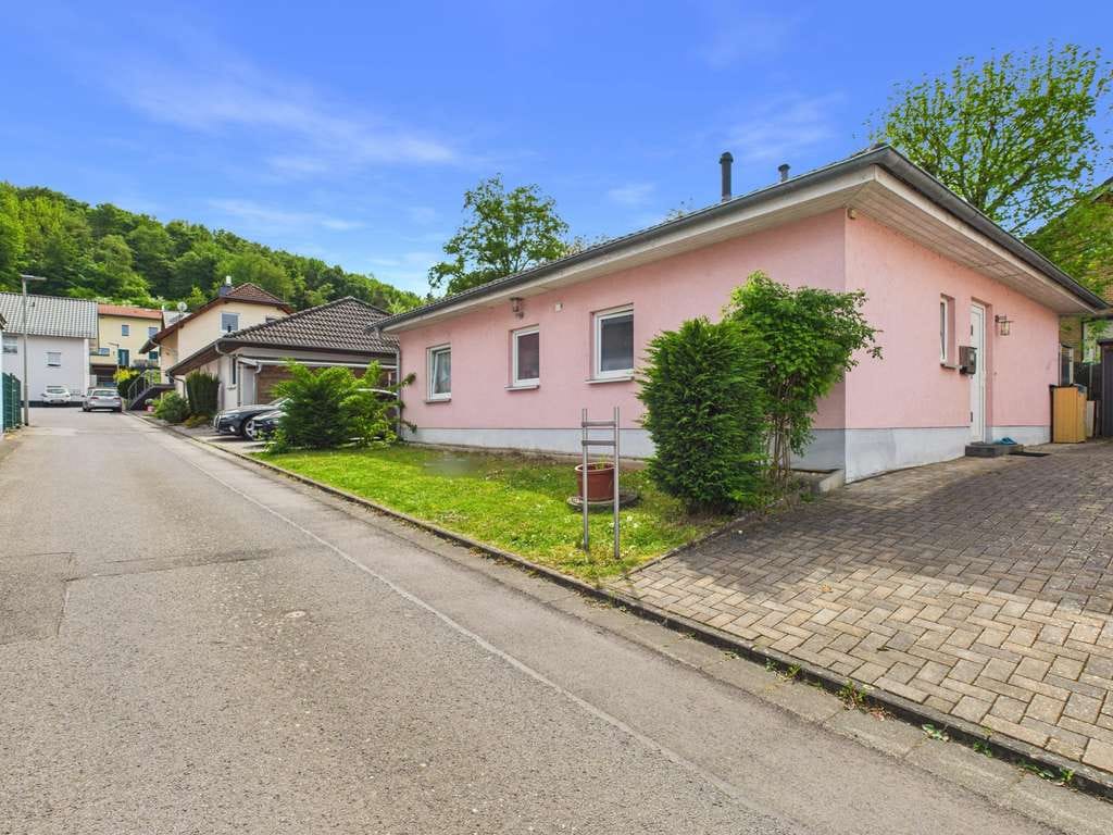 Immobilie in Glauburg - Bungalow - barrierefrei in ruhiger Wohnlage - Bild 0