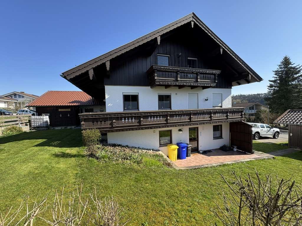 Immobilie in Reischach - Stop! Gepflegtes Mehrfamilienhaus mit 3 Wohnungen in schöner Wohnlage - Bild 4