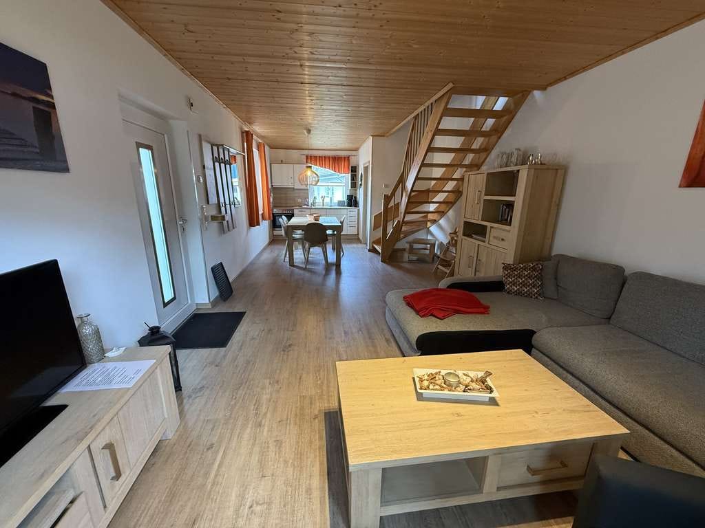 Immobilie in Altefähr - Ferienhaus mit zwei Einheiten an der Ostsee - Bild 2