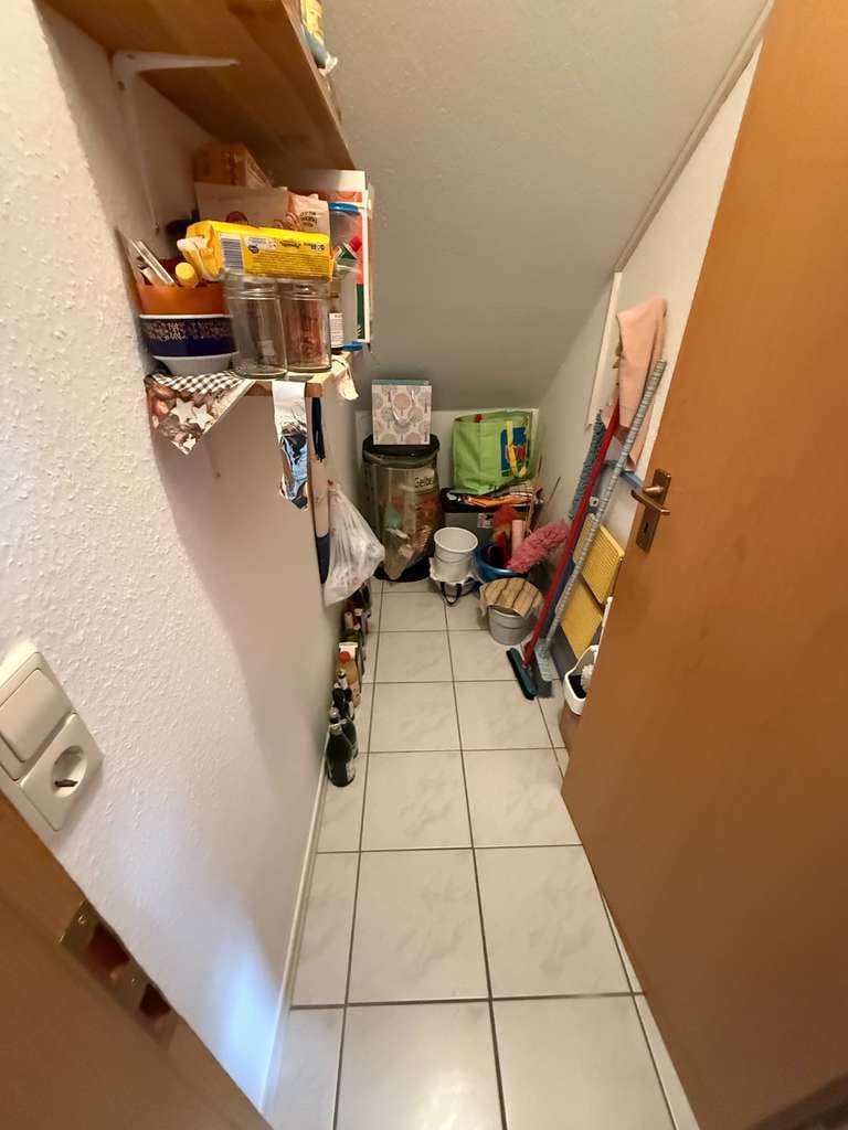 Immobilie in Rheinzabern - Sehr gepflegte 3,5-ZKB Dachgeschosswohnung - mit Balkon und Stellplatz - Bild 3