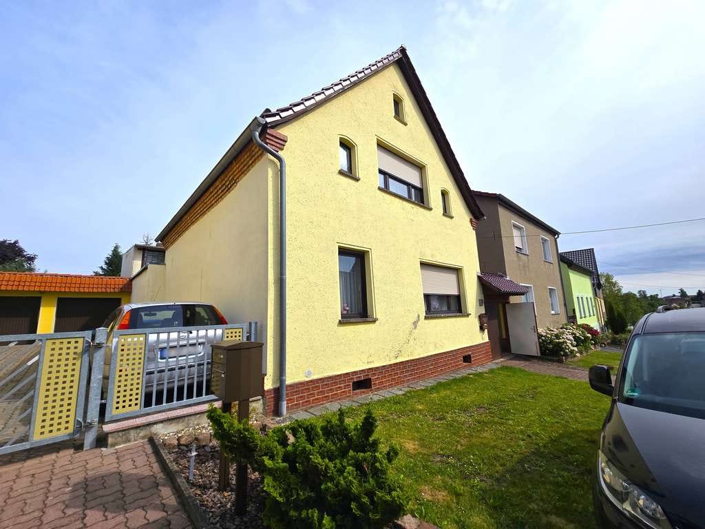 Immobilie in Ahlsdorf - Idyllisches Wohnen in Ahlsdorf – Nähe Mansfeld, Natur & Platz für die Familie - Bild 0