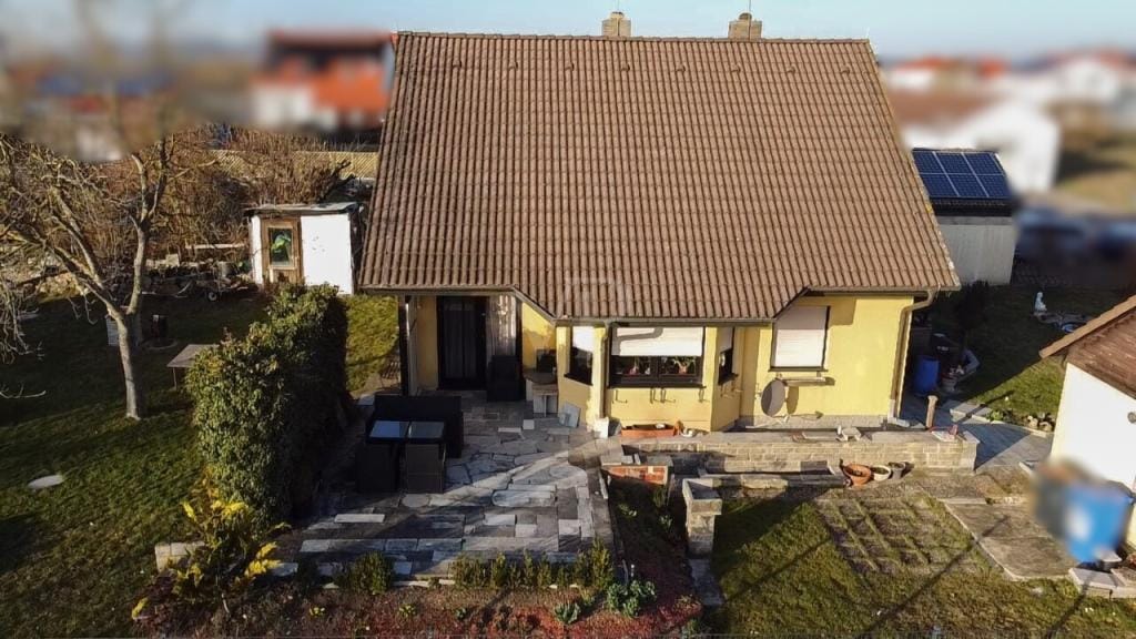 Immobilie in Iphofen - Einfamilienhaus freistehend in Iphofen - Bild 2