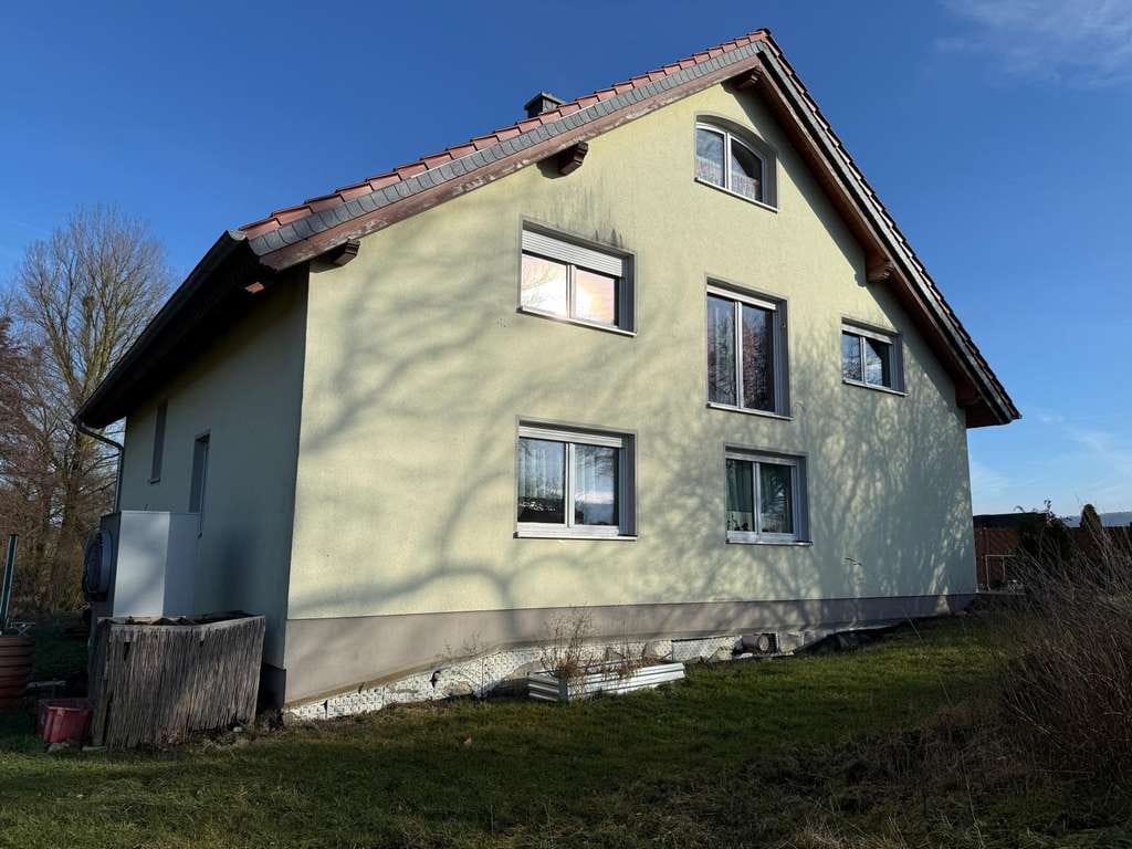 Immobilie in Kaltennordheim - Mehrfamilienhaus mit viel Platz – ideal für Familien oder Generationenwohnen - Bild 1