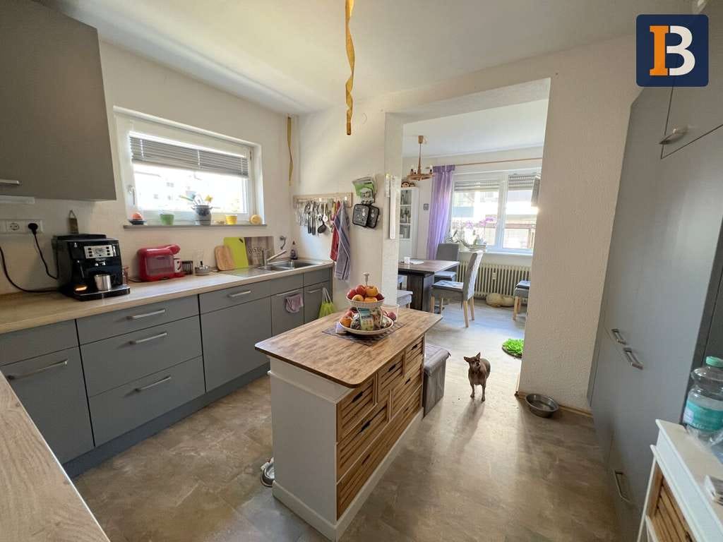 Immobilie in Rheinfelden (Baden) - DHH in der Innenstadt Rheinfeldens mit 2 Stellplätzen und Freisitz! - Bild 3