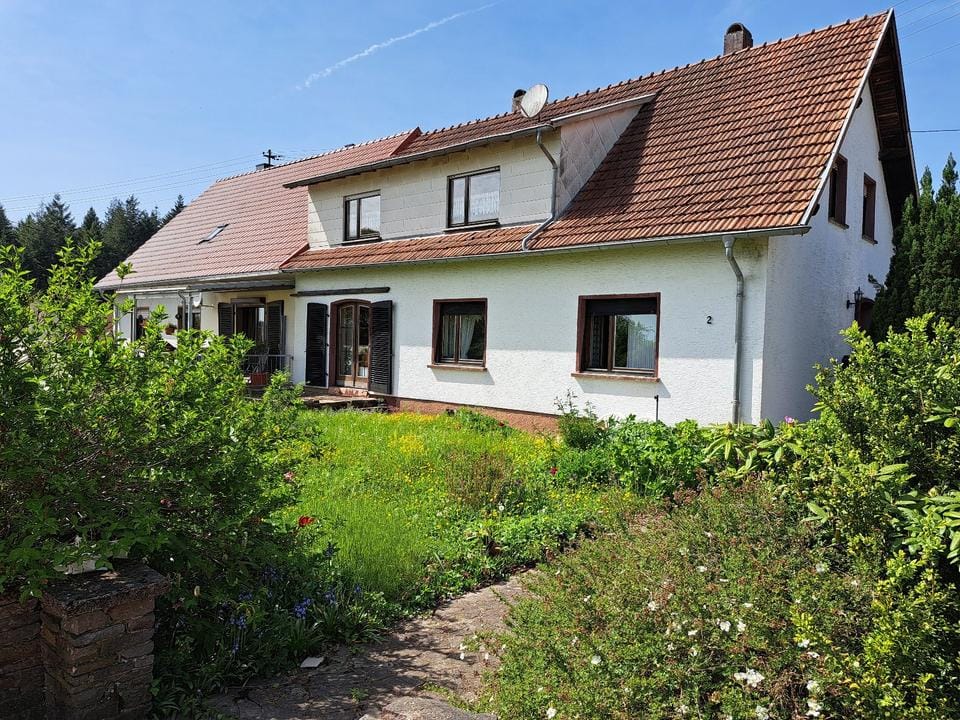 Immobilie in Losheim am See - Schönes Wohnhaus in ruhiger und sonniger Lage von Losheim-Bergen - Bild 0